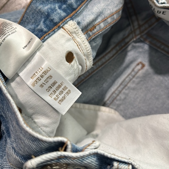 AGOLDE Riley High Rise Straight Crop in Renewal 23 - Picture 10 of 11